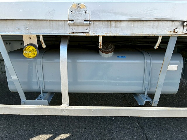 2005年 ファイター 3050kg積載 No.2077