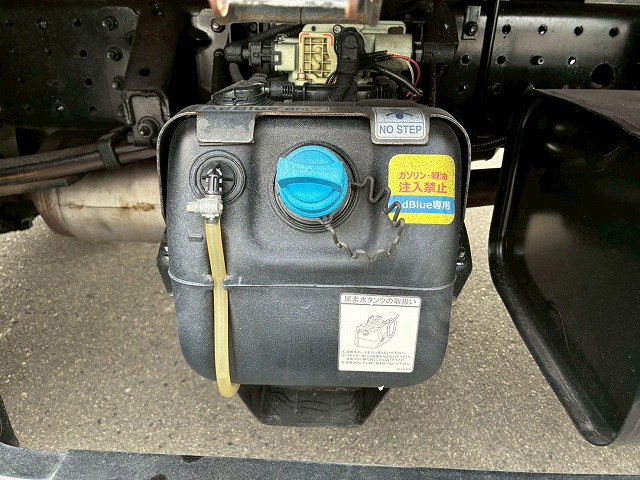 2019年 三菱ふそう キャンター 2000kg積載 No.2082