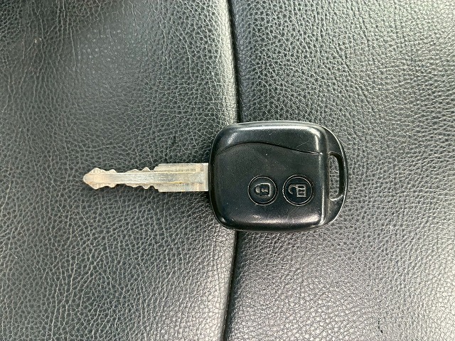 2020年 いすゞ 2000kg積載 No.2089