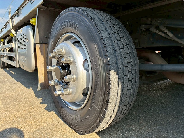 2017年 日野 プロフィア 13500kg積載 No.2081