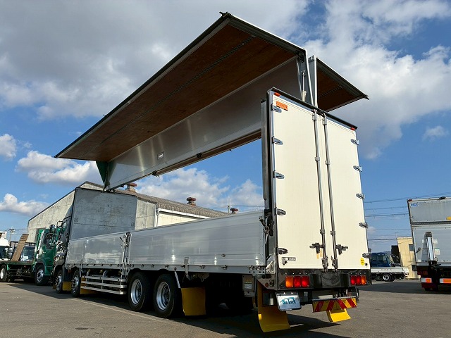 2017年 日野 プロフィア 13500kg積載 No.2081