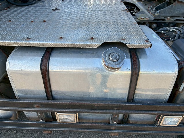 2016年 UDトラックス 37990kg積載 No.2085