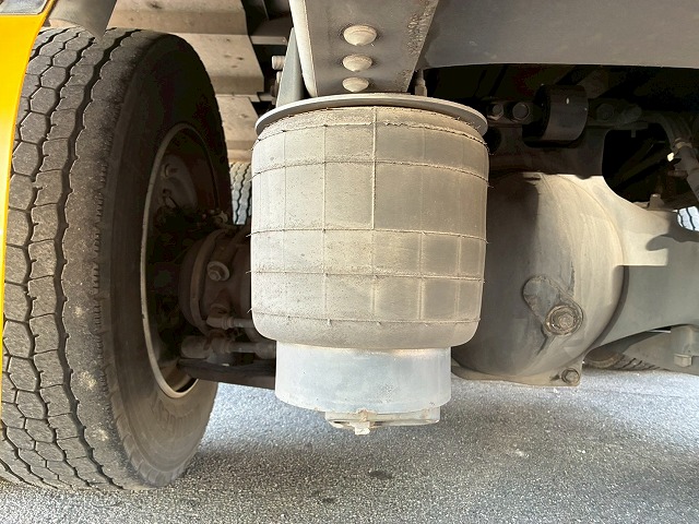 2017年 日野 プロフィア 13500kg積載 No.2081