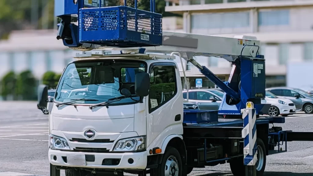 高所作業車①