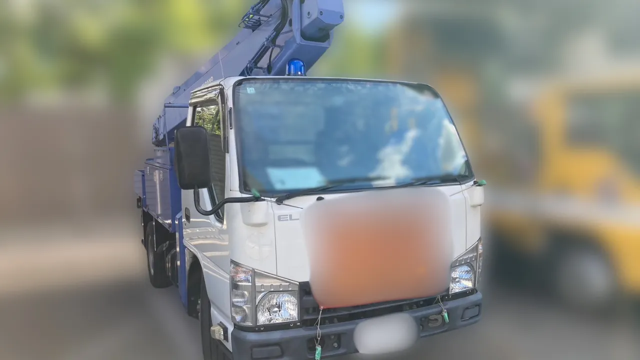 いすゞエルフ（TKG-NKR85AN）・平成25年式