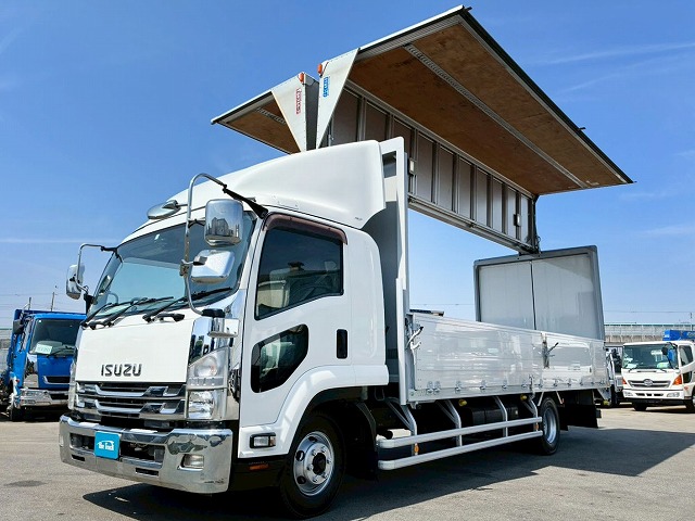 2179 TKG-FRR90T2  車検付 令和8年10月迄 H27 いすゞ フォワード アルミウイング フルキャブ/ベッド付き 6200 フルワイド 後輪エアサス 日本フルハーフ 240馬力 6速マニュアル MT 4t 8t 中型 バン 箱車（3枚目）