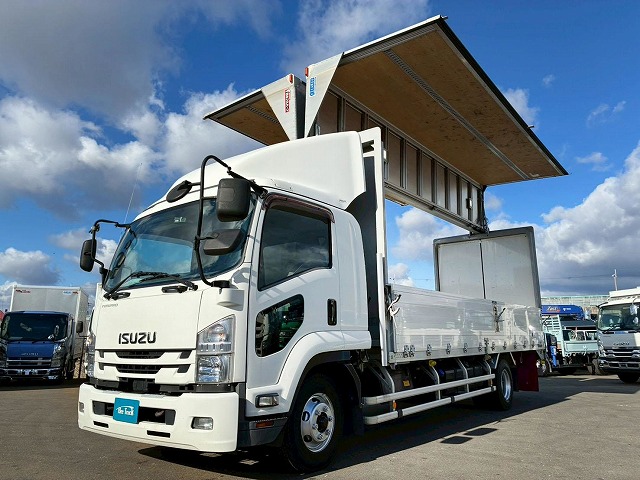 2072 2RG-FRR90S2  ★車検付！令和8年7月迄★ワンオーナー！★ ◆2.95トン積載！◆6200ボディ×標準幅！◆  ◎内高：240cm！◎フルキャブ/ベッド付！◎　成約★　岩手県（4枚目）