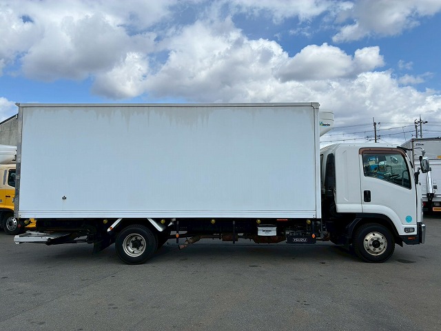 2149 TKG-FRR90S2 H26 いすゞ フォワード 冷蔵冷凍車 格納式パワーゲート フルキャブ/ベッド付き 東プレ -30℃低温設定 格納式パワーゲート PG 左サイド扉 6速 MT マニュアル 4t 8t 中型 冷凍バン 箱車(11枚目)