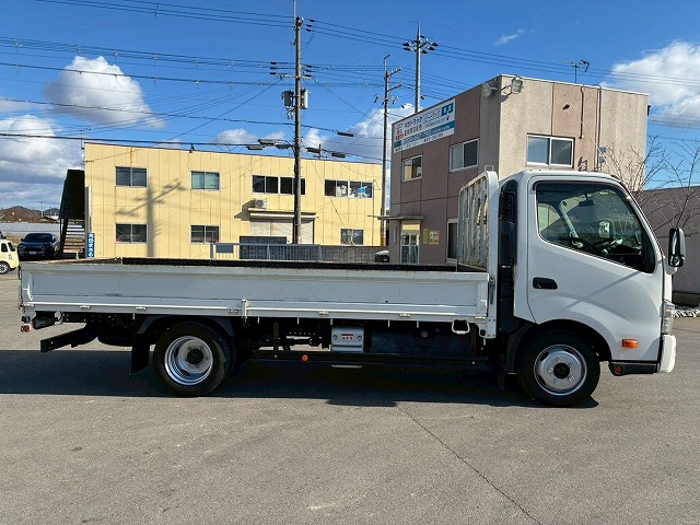 2088 2RG-XZU710M  保証対象車両 車検付 令和8年8月迄 R1 日野 デュトロ 平ボディ ワンオーナー ワイド ロング 2トン積載 6速 MT マニュアル 2t 5t 小型 キャブオーバー（13枚目）