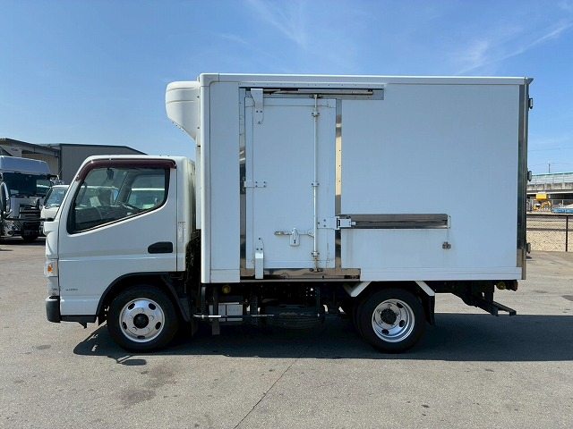 2167 TPG-FBA50 H29 キャンター 冷蔵冷凍車 -30℃低温設定 標準幅 ショート 10尺ボディ 左サイド扉 5トン限定・準中型免許 5速 MT マニュアル 2t 5t 小型 冷凍バン 箱車（11枚目）