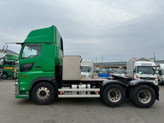 K-2111 2DG-SS1EKGG  検切れナンバー付き H30 日野 プロフィア トラクターヘッド ワンオーナー ハイルーフ 6×4 3軸2デフ 後輪エアサス 永久磁石式リターダ 450馬力 7速MT マニュアル 10t 53t 大型 牽引 2デフヘッド ダブルデフ（13枚目）