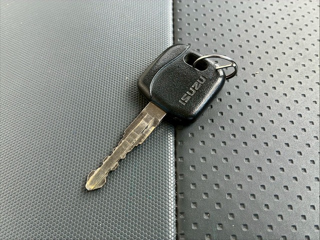 2065 BKG-NKR85N  ☆★車検付！★3トン積載！★☆ ◆KYB製・2.5立米！◆電動ホッパー！◆  ◎6速マニュアル！◎150馬力ターボ！◎　ご成約★　香川県（99枚目）