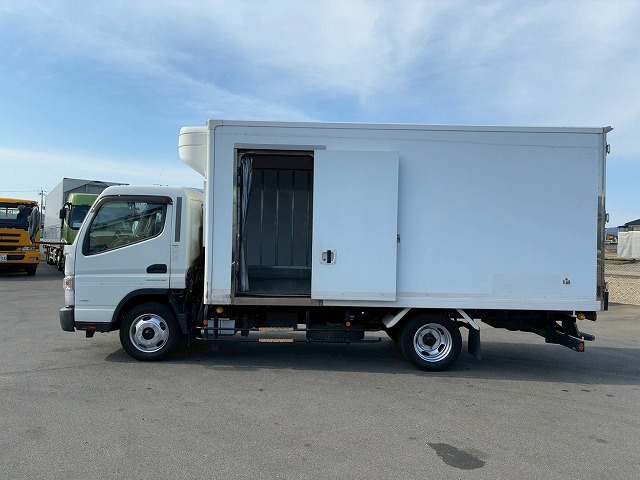 2168 TPG-FEB50 保証対象車両 三菱ふそう キャンター 冷蔵冷凍車 ワイド ロング 東プレ -30℃低温設定 R404A 2室 可動式仕切り板 左サイド扉 3トン積載 3t 7t 小型 冷凍バン 箱車(13枚目)