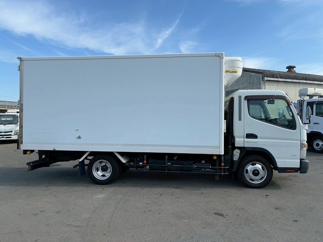 2168 TPG-FEB50 保証対象車両 三菱ふそう キャンター 冷蔵冷凍車 ワイド ロング 東プレ -30℃低温設定 R404A 2室 可動式仕切り板 左サイド扉 3トン積載 3t 7t 小型 冷凍バン 箱車(14枚目)