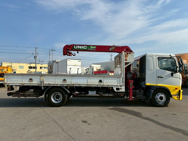 K2107 2KG-FD2ABA 保証対象車両 車検付 令和8年11月迄 H29 日野 レンジャー 4段クレーン ワンオーナー フルキャブ/ベッド付き 古河ユニック UNIC ラジコン フックイン 角足アウトリガー 6速 MT マニュアル 4t 8t 中型 カーゴクレーン（16枚目）