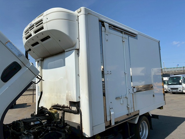 2167 TPG-FBA50 H29 キャンター 冷蔵冷凍車 -30℃低温設定 標準幅 ショート 10尺ボディ 左サイド扉 5トン限定・準中型免許 5速 MT マニュアル 2t 5t 小型 冷凍バン 箱車（15枚目）