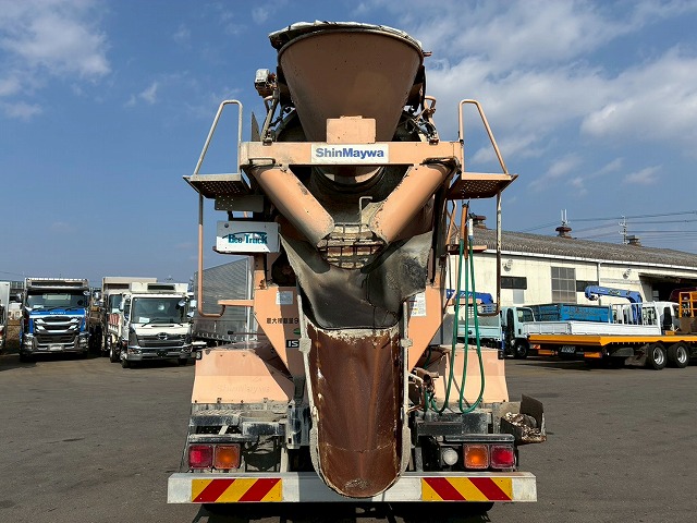 2119 8.7立米 電動ホッパー 330馬力 7速MT コンクリ作業車　☆雨天のなかご成約いただきました☆　東京都（16枚目）