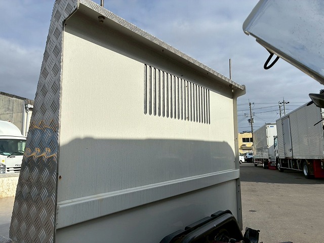 K-2103 2RG-XZU600T 保証対象車両 車検付 令和8年8月迄 R5 日野 デュトロ ダンプ ワンオーナー 4ナンバー 極東開発工業 全低床 フルフラットロー 150馬力 6速 MT マニュアル 5トン限定・準中型免許 2t 5t 小型 土砂ダンプ(18枚目)