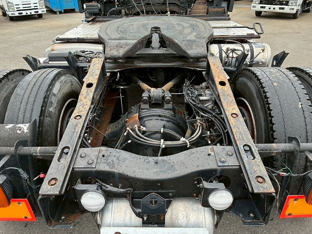 2067 QPG-GK5XAB H29 UDトラックス クオン トラクターヘッド シングルヘッド ハイルーフ 第5輪荷重 11500kg 11.5トン エスコット AT 410馬力 B尺 10t 45t 大型 牽引 1デフヘッド（15枚目）