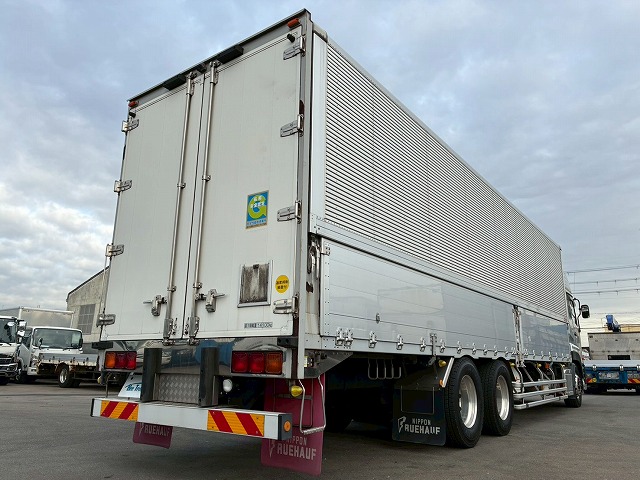 2071 QKG-CD5ZA  H26 UDトラックス クオン アルミウイング 6×2 3軸1デフ 後輪エアサス 日本フルハーフ ラッシング スタンション 380馬力 エスコット AT 10t 25t 大型 バン 箱車（17枚目）