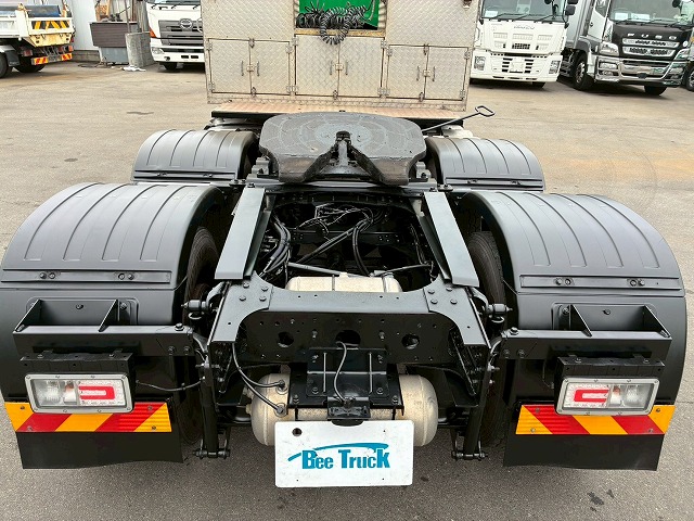 K-2111 2DG-SS1EKGG  検切れナンバー付き H30 日野 プロフィア トラクターヘッド ワンオーナー ハイルーフ 6×4 3軸2デフ 後輪エアサス 永久磁石式リターダ 450馬力 7速MT マニュアル 10t 53t 大型 牽引 2デフヘッド ダブルデフ（18枚目）