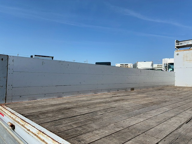 2169 TKG-MK38L H26 UDトラックス コンドル アルミブロック フルキャブ/ベッド付き 3.6トン積載 6200 標準幅 TOYOBODY 215馬力 6速 MT マニュアル 4t 8t 中型 平ボディ（21枚目）