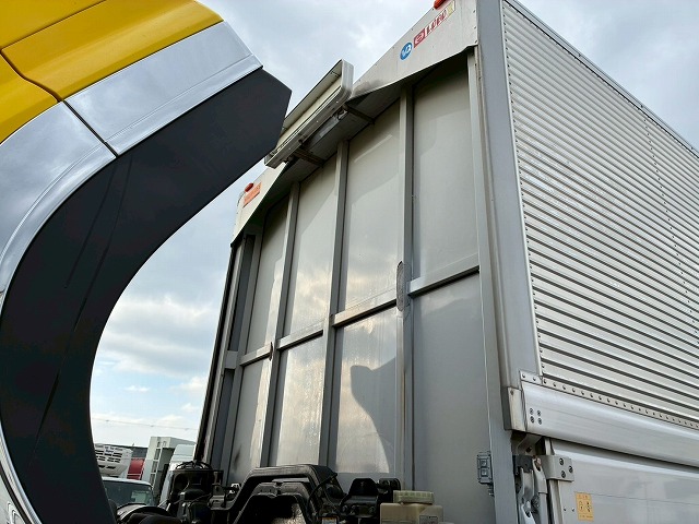 2174 QPG-FW1EXEG  H29 日野 プロフィア アルミウイング ハイルーフ 8×4 4軸低床2デフ 後輪エアサス 永久磁石式リターダ 背高 380馬力 E13C プロシフト AT セミオートマ 10t 25t 大型 バン 箱車（18枚目）