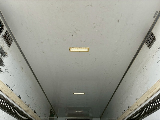 2149 TKG-FRR90S2 H26 いすゞ フォワード 冷蔵冷凍車 格納式パワーゲート フルキャブ/ベッド付き 東プレ -30℃低温設定 格納式パワーゲート PG 左サイド扉 6速 MT マニュアル 4t 8t 中型 冷凍バン 箱車(20枚目)