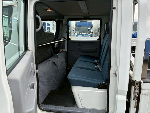 2070 TKG-FBA20  保証対象車両 車検付 令和8年4月迄 H28 三菱ふそう キャンター ダブルキャブ Wキャブ 4ナンバー 乗車定員 6人 リアヒーター 2トン積載 5トン限定 準中型免許 デュオニック AT オートマ 2t 5t 小型 平ボディ（20枚目）