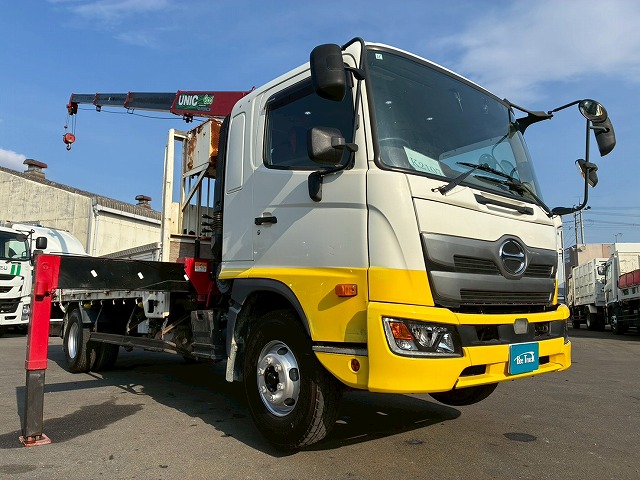 K2107 2KG-FD2ABA 保証対象車両 車検付 令和8年11月迄 H29 日野 レンジャー 4段クレーン ワンオーナー フルキャブ/ベッド付き 古河ユニック UNIC ラジコン フックイン 角足アウトリガー 6速 MT マニュアル 4t 8t 中型 カーゴクレーン（4枚目）