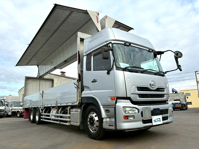 2071 QKG-CD5ZA  H26 UDトラックス クオン アルミウイング 6×2 3軸1デフ 後輪エアサス 日本フルハーフ ラッシング スタンション 380馬力 エスコット AT 10t 25t 大型 バン 箱車（3枚目）