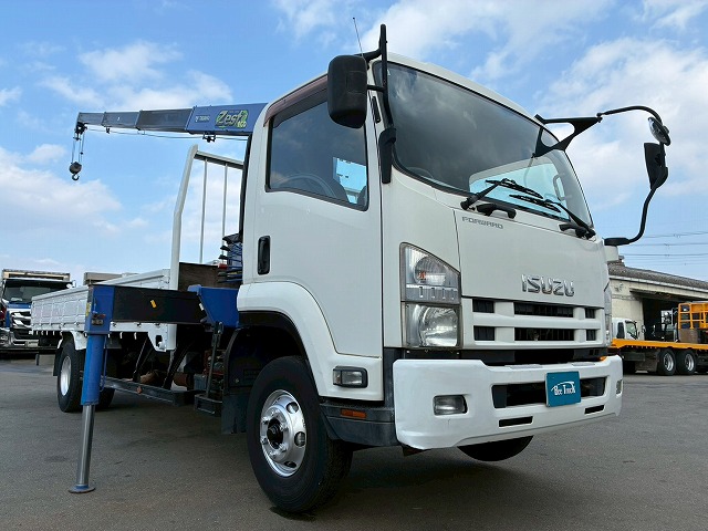 K-2113 TKG-FRR90S2  保証対象車両 車検付 令和9年2月迄 H26 いすゞ フォワード 4段クレーン ワンオーナー タダノ TADANO ラジコン フックイン 210馬力 6速 MT マニュアル 4t 8t 中型 ユニック車 カーゴクレーン（5枚目）