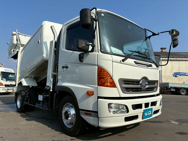 2118 連続作動車 汚水タンク 巻き込み式 ダンプ排出 清掃車 ごみ収集車　☆卒業式の多い時期にご成約いただきました☆　岡山県（4枚目）