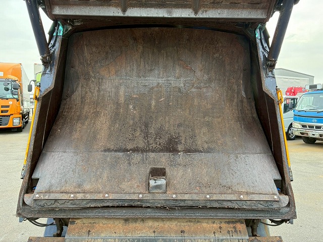 K-2136 BKG-NKR85AN 保証対象車両 H23 いすゞ エルフ 圧縮式塵芥車 標準幅 ショート 新明和工業 プレス式 押し出し排出 連続作動車 スイッチ 汚水タンク 2t 6.5t 小型 特装車 清掃車(23枚目)