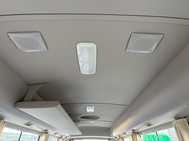 K-2172 2RG-BG740G R4 三菱ふそう ローザ マイクロバス 4×4 四輪駆動 フルタイム 4WD 28人 リクライニング 自動扉 自動ステップ オートスイングドア リアトランク ボトルクーラー デュオニック AT セミオートマ 小型 中型 送迎バス 観光バス(21枚目)