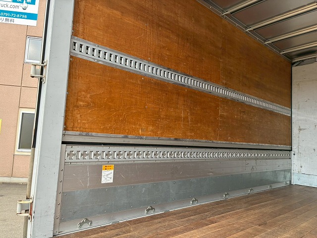 2061 ★ワイド×ロング！★3.95トン積載！★ ◆◇175馬力・ターボ！◆5速MT車！◇◆　祝★ご成約！！　兵庫県（23枚目）