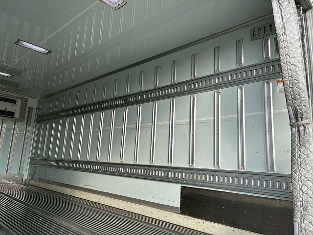 2146 TKG-FD7JKAG  H24 日野 レンジャー 冷蔵冷凍車 フルキャブ/ベッド付き 後輪エアサス 東芝 TOSHIBAキャリア -30℃低温設定 スタンバイ装置 キーストンフロア ジョロダーレール 6速 MT マニュアル 4t 8t 中型 冷凍バン チルド（22枚目）