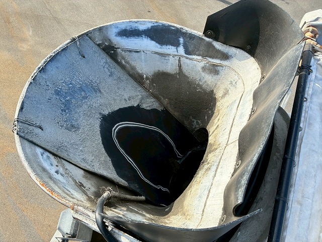 2159 QKG-FK72FZ 保証対象車両 車検付 令和8年12月迄 H27 三菱ふそう 増トンファイター コンクリートミキサー車 新明和工業 6.3立米 ショートキャブ/ベッドレス 240馬力 6速 MT マニュアル 8トン積載 8t 15t 中型 増トン コンクリ作業車(24枚目)