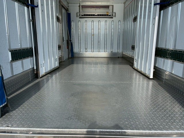 2168 TPG-FEB50 保証対象車両 三菱ふそう キャンター 冷蔵冷凍車 ワイド ロング 東プレ -30℃低温設定 R404A 2室 可動式仕切り板 左サイド扉 3トン積載 3t 7t 小型 冷凍バン 箱車(25枚目)