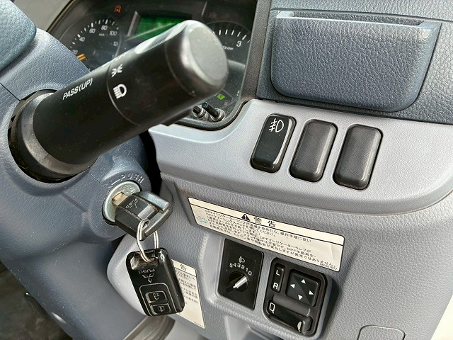 2070 TKG-FBA20  保証対象車両 車検付 令和8年4月迄 H28 三菱ふそう キャンター ダブルキャブ Wキャブ 4ナンバー 乗車定員 6人 リアヒーター 2トン積載 5トン限定 準中型免許 デュオニック AT オートマ 2t 5t 小型 平ボディ（26枚目）