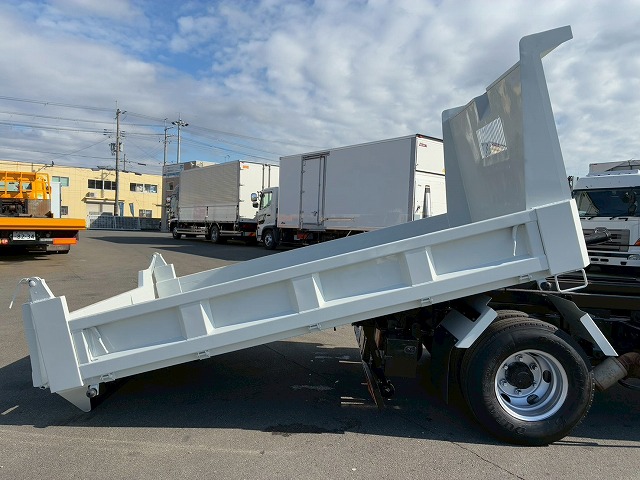 2101 ローダーダンプ 3.6トン積載 155馬力 スライドダンプ 重機運搬車　☆桜の蕾が小さい頃にご成約いただきました☆　静岡県（25枚目）