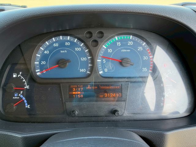 2169 TKG-MK38L H26 UDトラックス コンドル アルミブロック フルキャブ/ベッド付き 3.6トン積載 6200 標準幅 TOYOBODY 215馬力 6速 MT マニュアル 4t 8t 中型 平ボディ（28枚目）