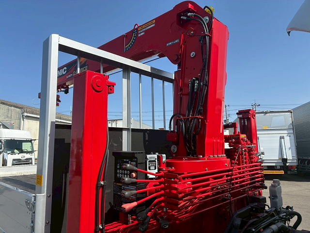 K-2148 2KG-FK62FZ 保証対象車両 R5 三菱ふそう 増トンファイター 4段セルフクレーン フルキャブ/ベッド付き 古河ユニック UNIC ラジコン フックイン ハイジャッキ ロングジャッキ アルミブロック 240馬力 6速 MT マニュアル 7.5t 14t 中型 大型 回送車 重機運搬車(27枚目)