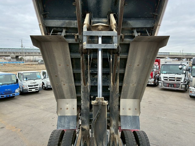 2099 2PG-CW5AL  ★車検付！令和9年2月迄★ワンオーナー！★ ◆6×4！3軸2デフ◆永久磁石式リターダ！◆  ◎カスタム仕様！◎新明和製・額縁アオリ！◎　成約！島根県（26枚目）