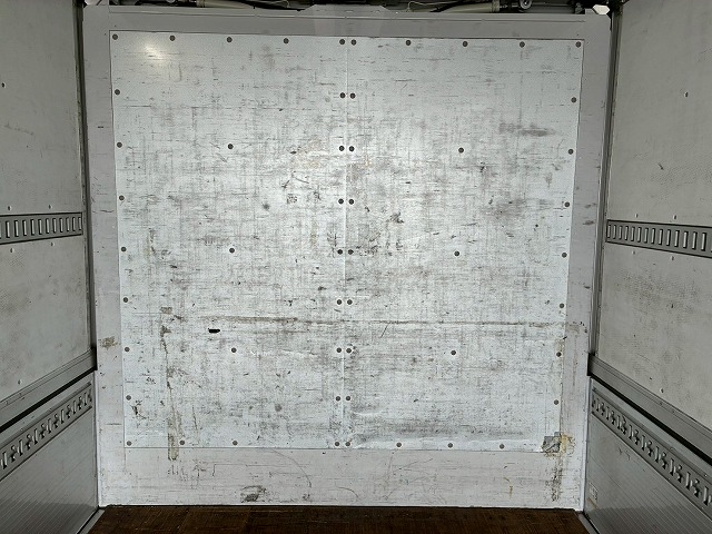 2100 2PG-FD2ABG ☆★ハイルーフ!★後輪エアサス!★☆ ◆6200×フルワイド!◆内高:242cm!◆ ◎2.7トン積載!◎240馬力!◎6速MT!◎ 成約! 神奈川県(27枚目)