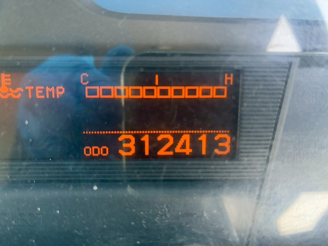 2169 TKG-MK38L H26 UDトラックス コンドル アルミブロック フルキャブ/ベッド付き 3.6トン積載 6200 標準幅 TOYOBODY 215馬力 6速 MT マニュアル 4t 8t 中型 平ボディ（29枚目）