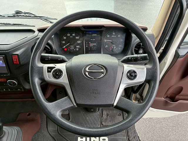 2080 2PG-FD2ABA  H30 日野 レンジャー アルミブロック フルキャブ ベッド付き 6200 フルワイド トランテックス 3.6トン積載 6速 MT マニュアル 4t 8t 中型 平ボディ（26枚目）