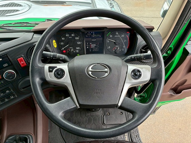 K-2111 2DG-SS1EKGG  検切れナンバー付き H30 日野 プロフィア トラクターヘッド ワンオーナー ハイルーフ 6×4 3軸2デフ 後輪エアサス 永久磁石式リターダ 450馬力 7速MT マニュアル 10t 53t 大型 牽引 2デフヘッド ダブルデフ（28枚目）