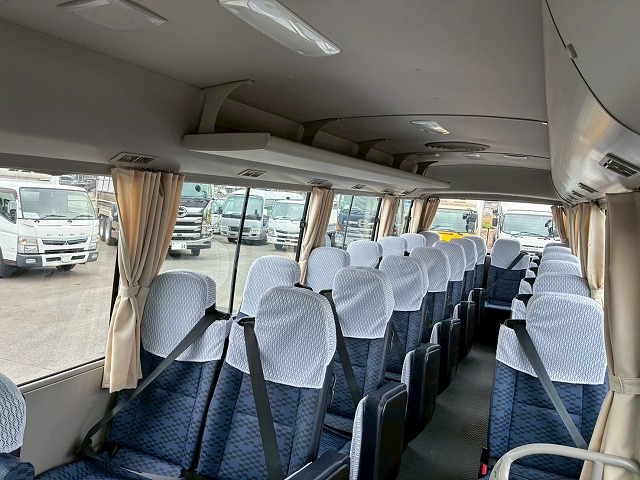 K-2172 2RG-BG740G R4 三菱ふそう ローザ マイクロバス 4×4 四輪駆動 フルタイム 4WD 28人 リクライニング 自動扉 自動ステップ オートスイングドア リアトランク ボトルクーラー デュオニック AT セミオートマ 小型 中型 送迎バス 観光バス(27枚目)