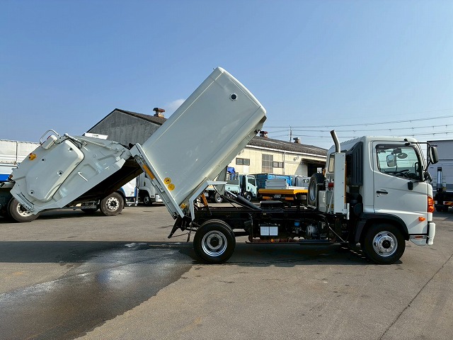 2118 連続作動車 汚水タンク 巻き込み式 ダンプ排出 清掃車 ごみ収集車　☆卒業式の多い時期にご成約いただきました☆　岡山県（28枚目）